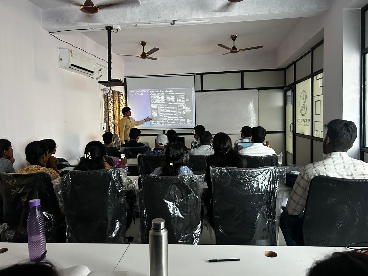 Why Do Students Choose Atharva Silicon Institute for VLSI and Embedded Systems Training?